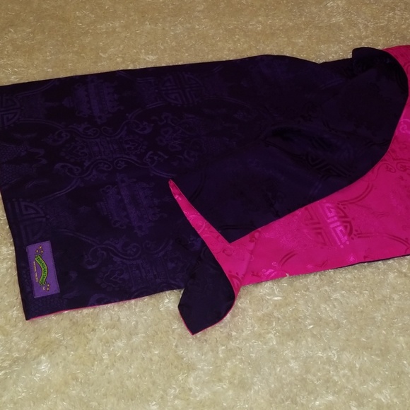 Shanghai Tang 100% Silk Scarf - Picture 5 of 5